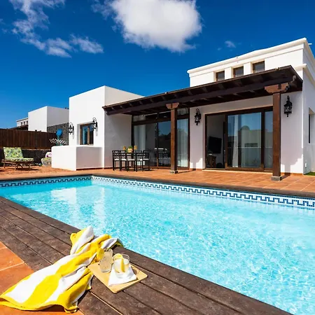 Villa Montanablanca Private Heated Pool & Stunning Views